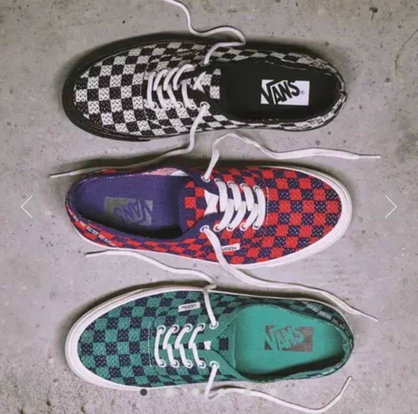 もし買うなら個人的には赤紺チェッカーかな