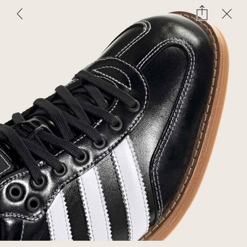 サンバのボーリングシューズバージョン
ツヤ感やステッチの感