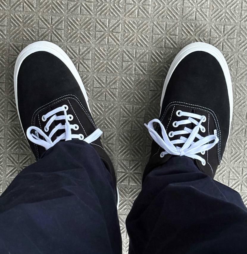 スケートエラの黒白
なんだかんだでラフに履けるのでなかなか重宝します。
タン