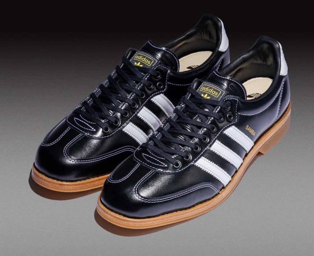 サンバのボーリングシューズバージョン
ツヤ感やステッチの感じがかっこいい、質感