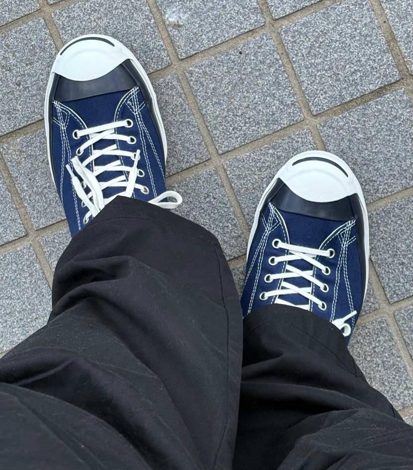 長文になってしまいました。

ジャックパーセル1935 ネイビーを履いて原宿