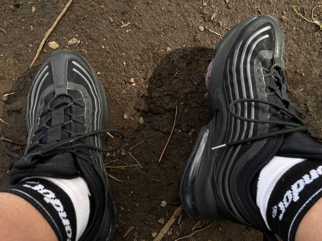 昨日は休日出勤したので今日は休み👍

暖かい日だし桜を見るチャンスも最後かな