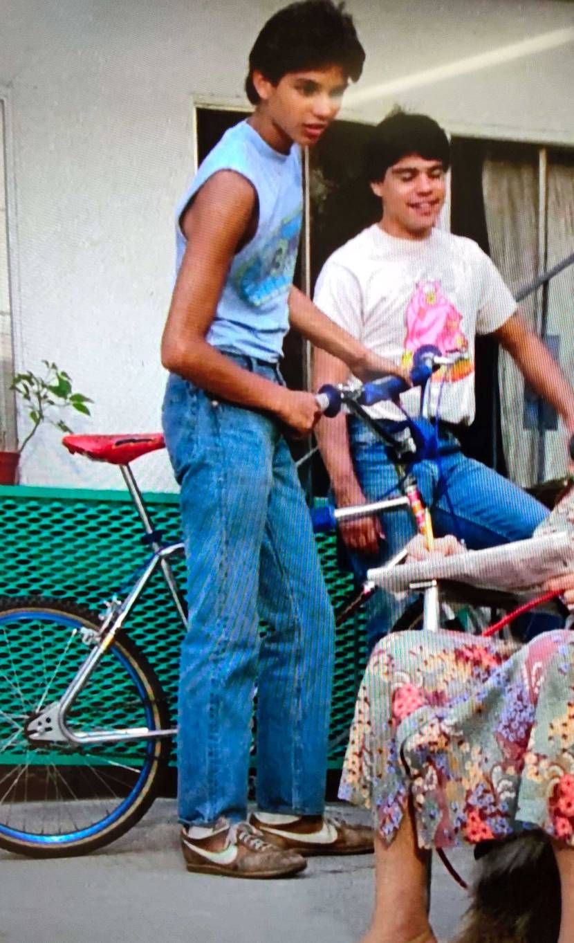 息子がベスト・キッド観ていたので一緒に観ていたら…

やっぱカッコイイ😍
