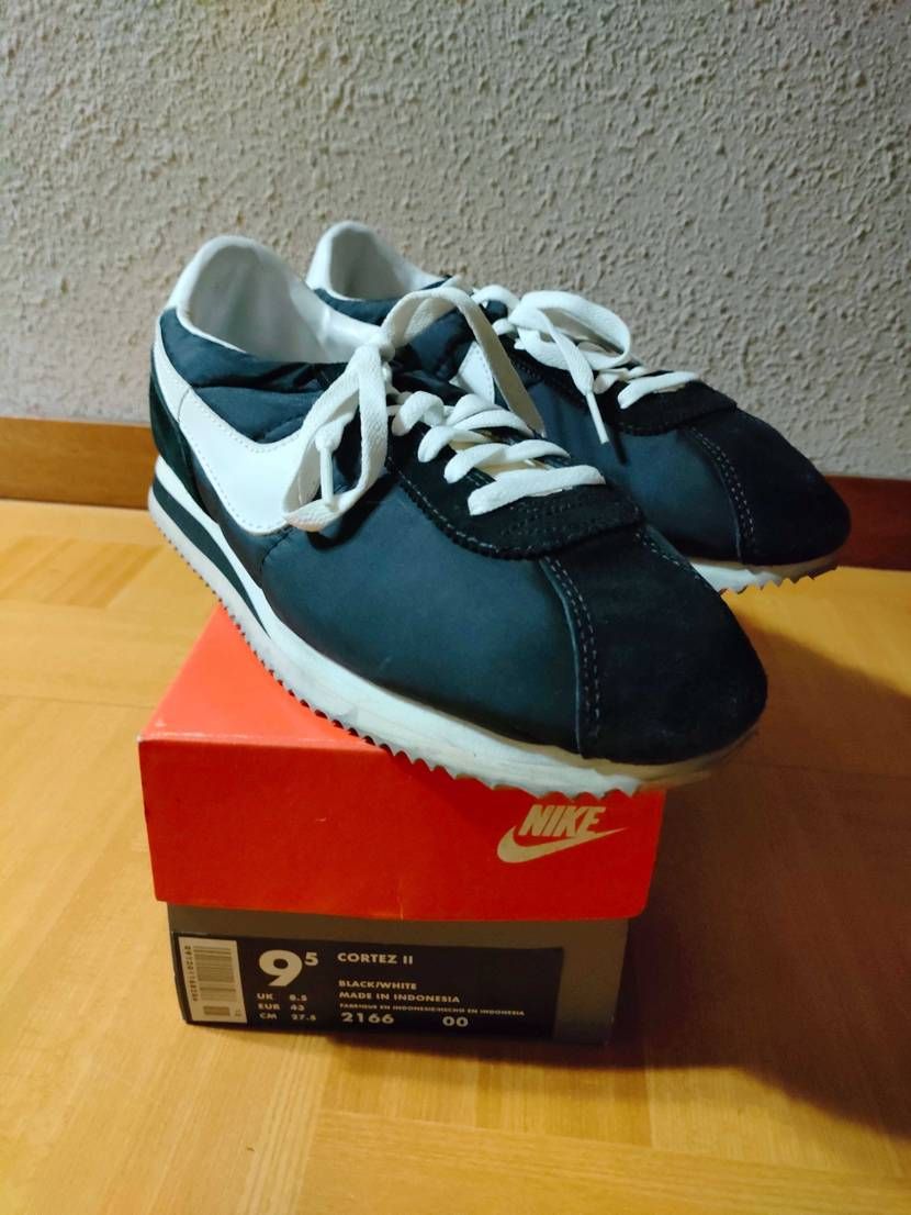 海外ではナイロンコルテッツ販売始まりました！国内販売は何時か