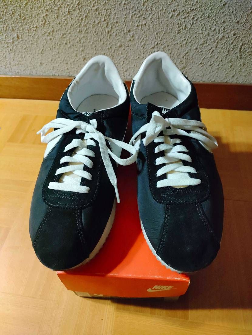 海外ではナイロンコルテッツ販売始まりました！国内販売は何時か