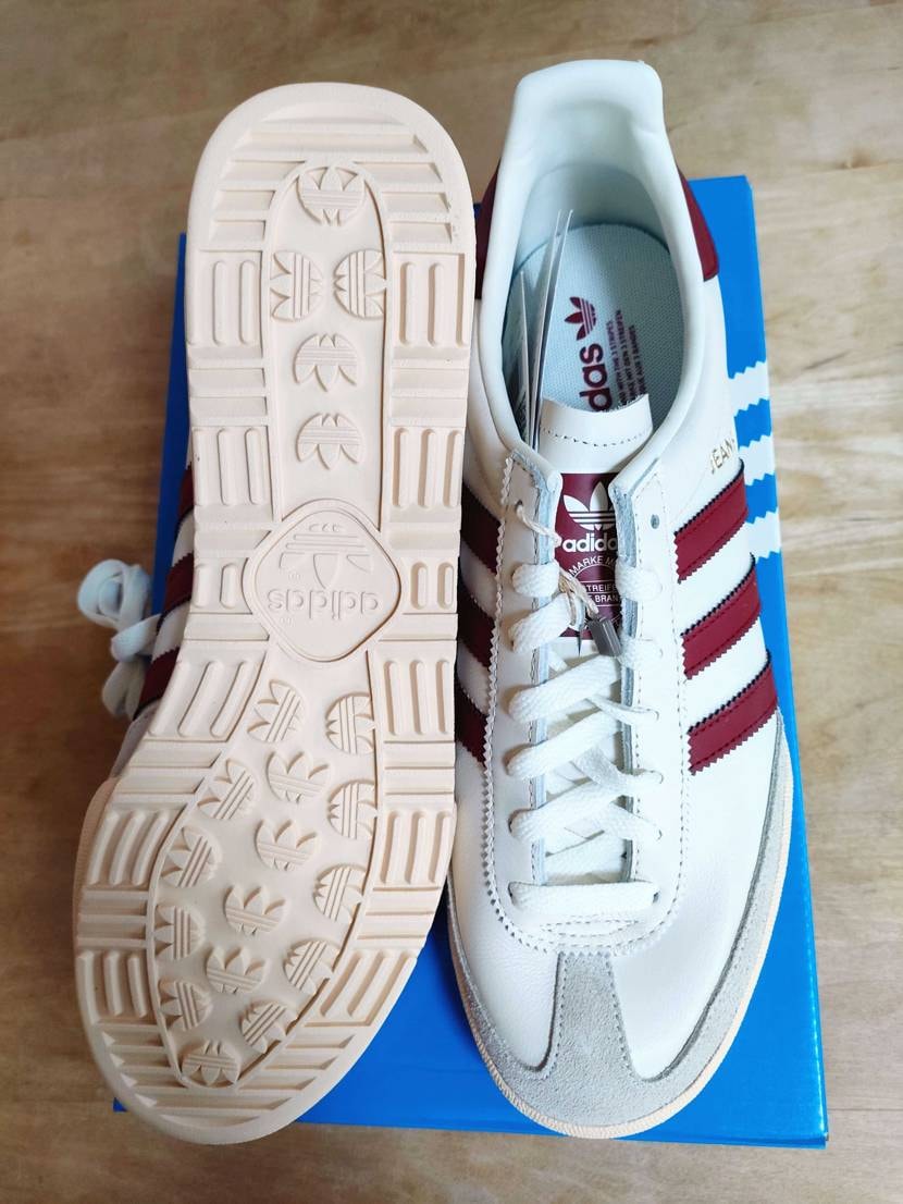 ヴィンテージ感あって想像以上に良かった!!
型押しネームが