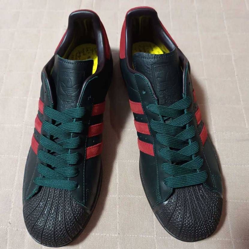 今年はスニーカー買い控えして履いてない物をなるべく履きたい😤
supersta