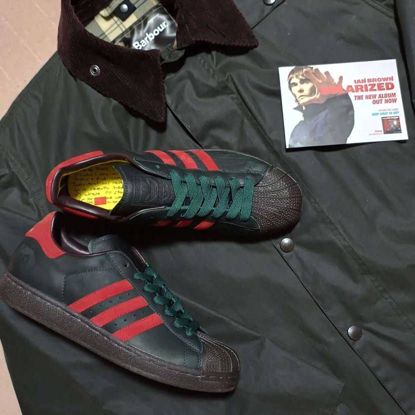 今年はスニーカー買い控えして履いてない物をなるべく履きたい😤