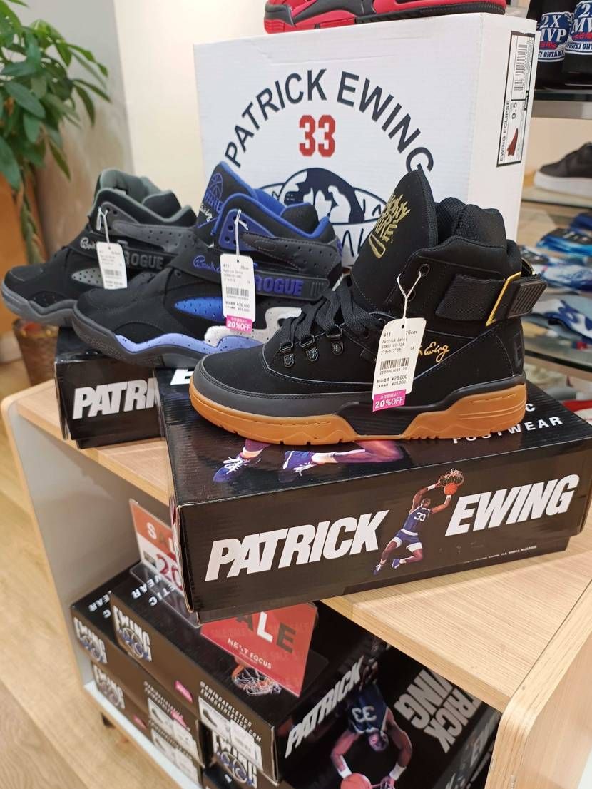 名古屋にて
EWING、PONY,STARTERとマニアックなラインナップのお