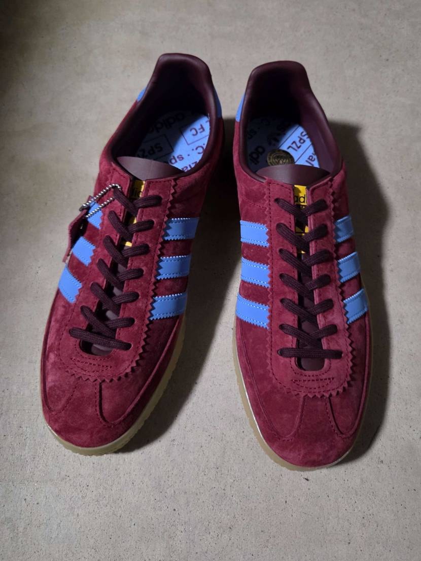 ASTON VILLA SPZL FC👟
ストライプ、