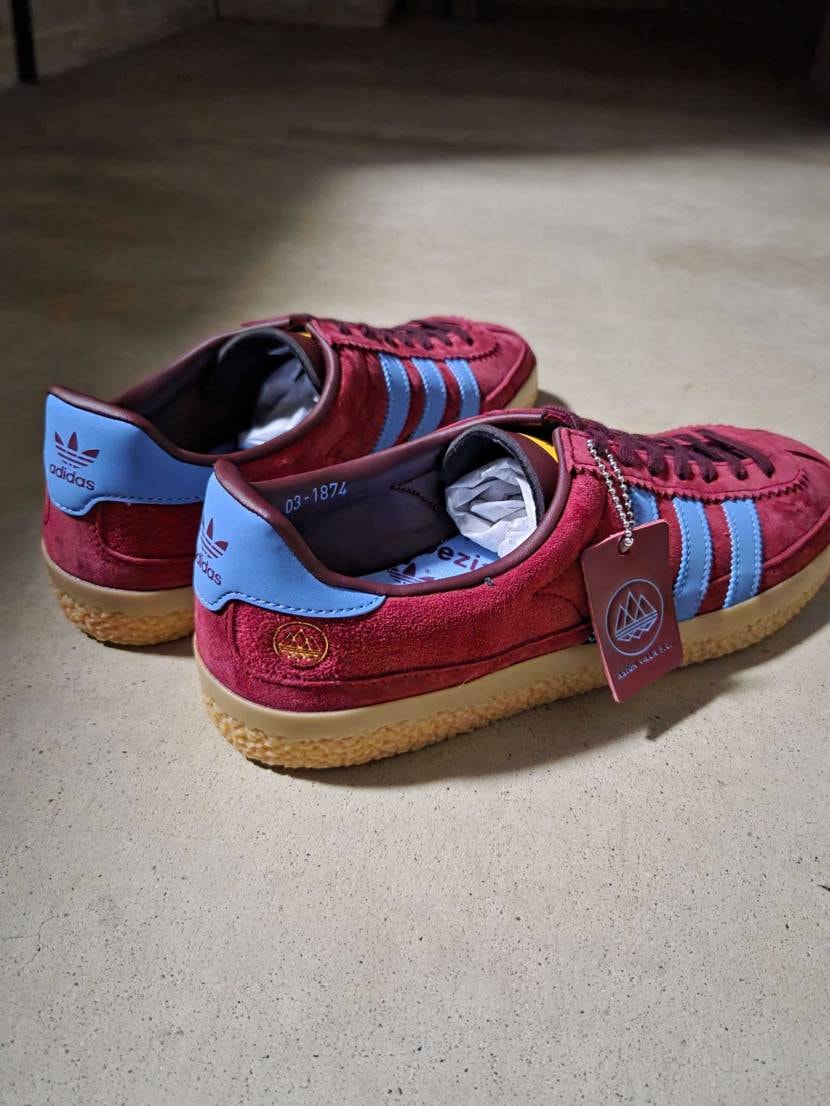 ASTON VILLA SPZL FC👟
ストライプ、