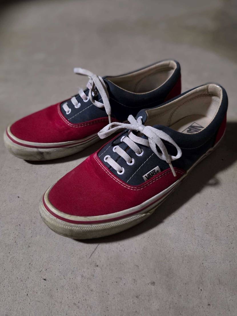 ボロボロなERA👟新しく買い換えたい！サイズUpもしたいし