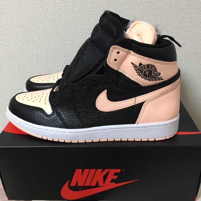 初めてAJ1買えた！
こんなに嬉しいんですね😭大切に履こう😭