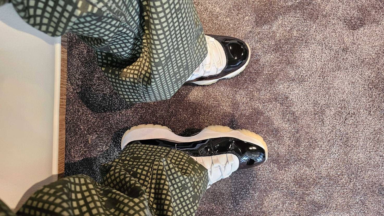 おい！おい！
車の半年検診来たら釘踏んでた😢タイヤ交換178500円👼👼👼
