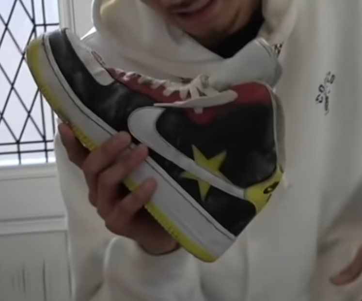 どなたか、このMYくんがセメント積められた靴わかるかたいます