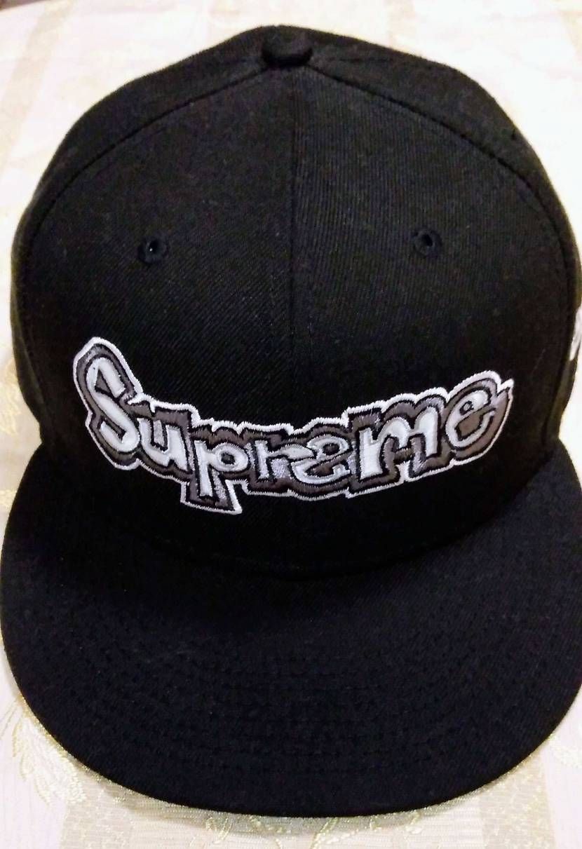 コレクション整理の為、SupremeのCAPを出品させて頂きました。
興味のあ