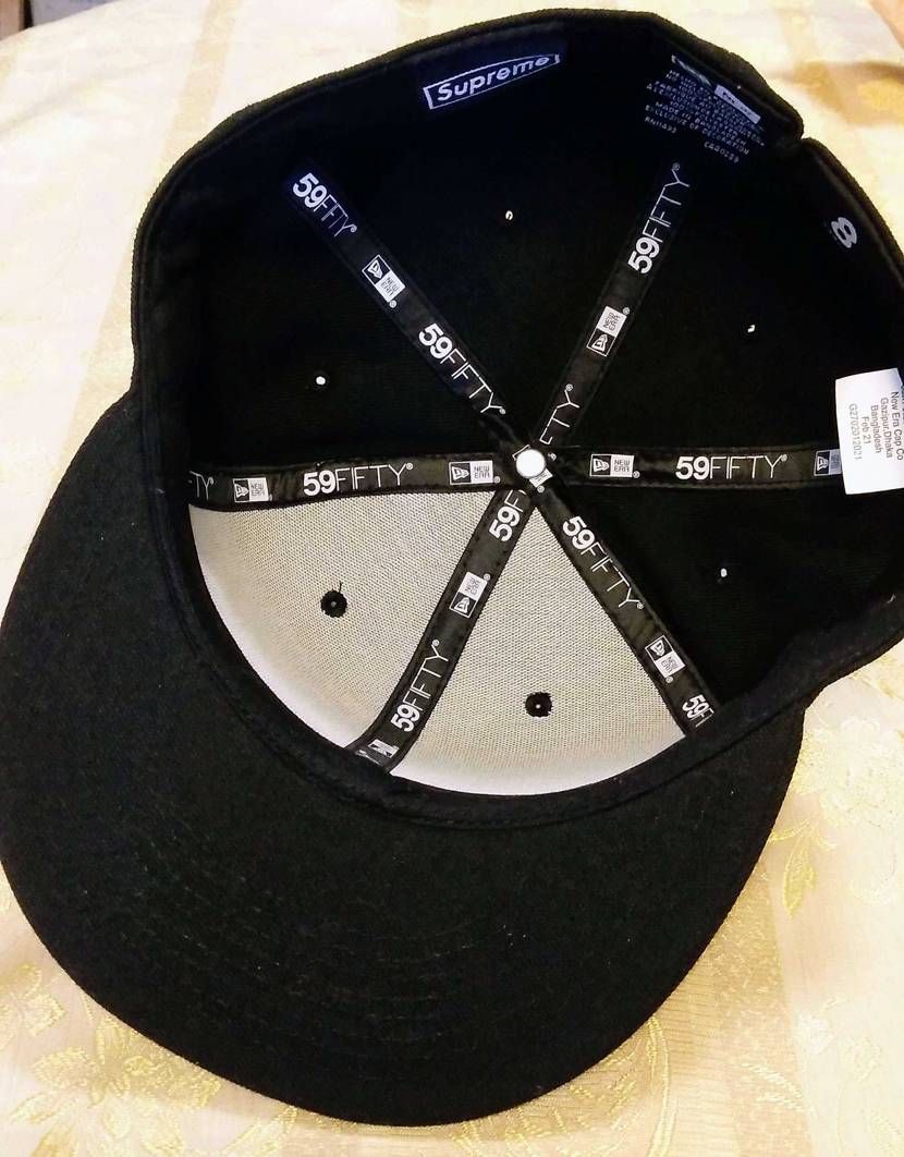 コレクション整理の為、SupremeのCAPを出品させて頂き