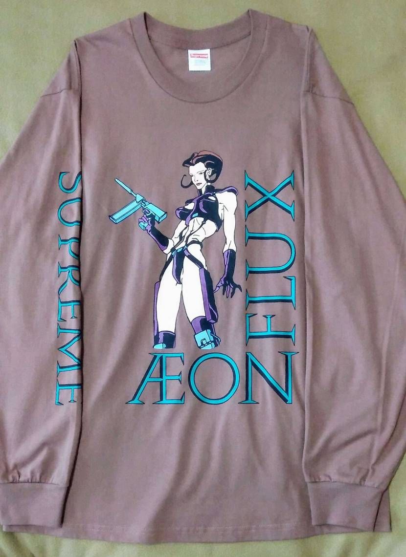 コレクション整理の為、SupremeのロンTを二種類出品させ