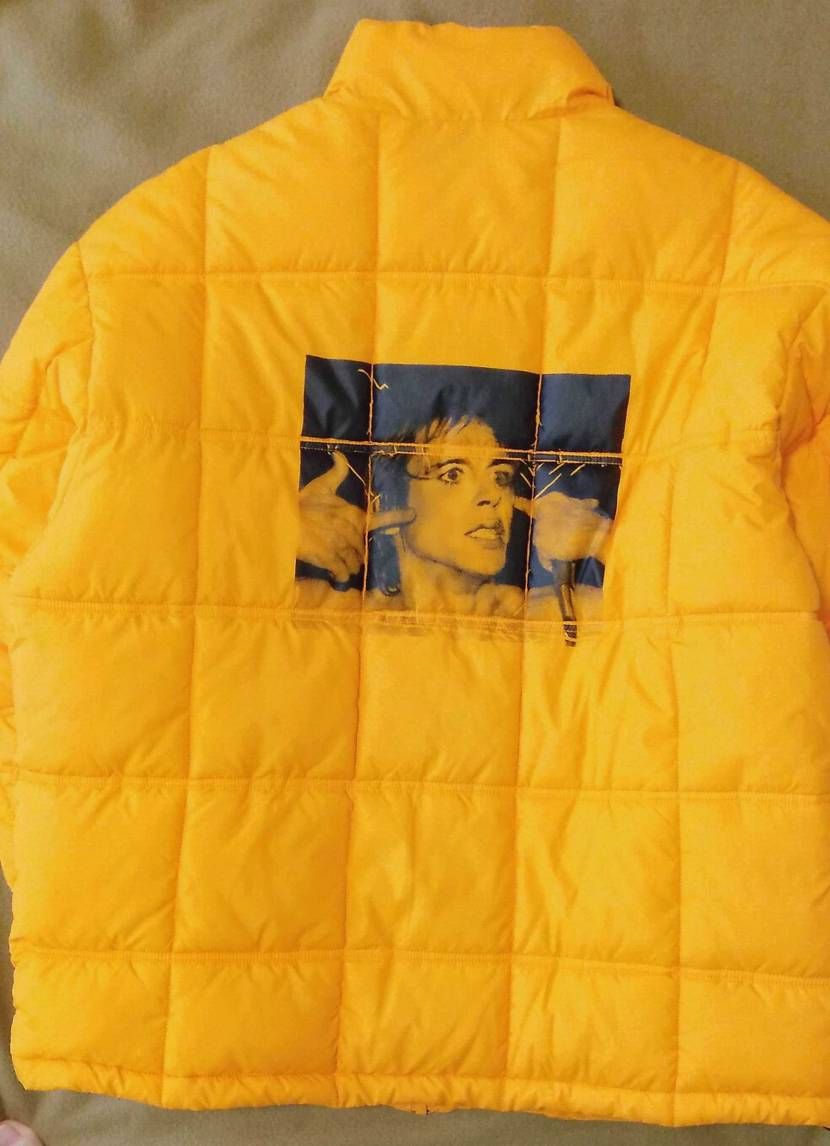 コレクション整理の為、Supremeのブルゾンを出品させて頂