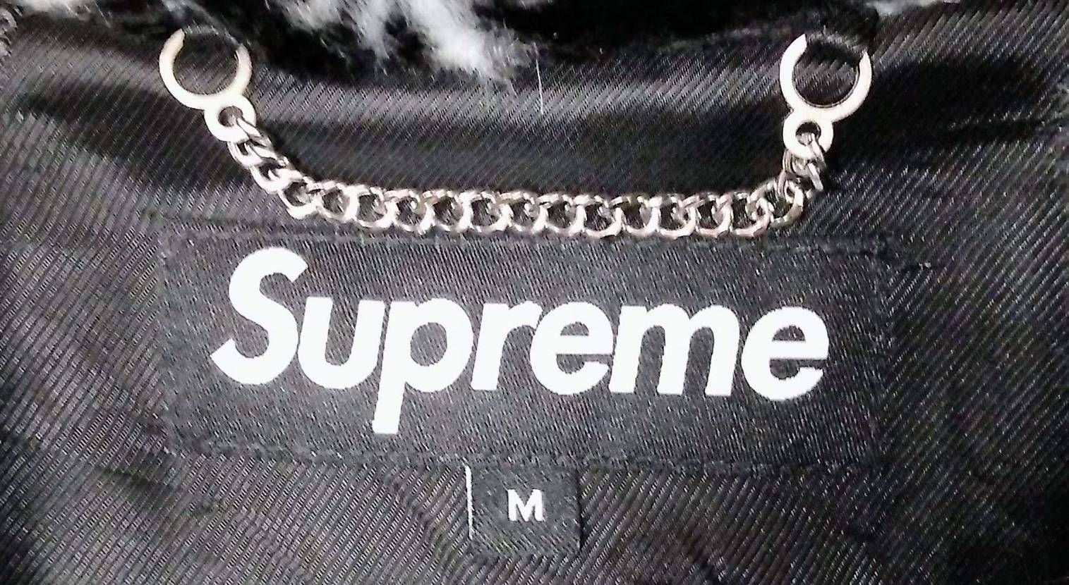 コレクション整理の為、Supremeのボンバージャケットを出