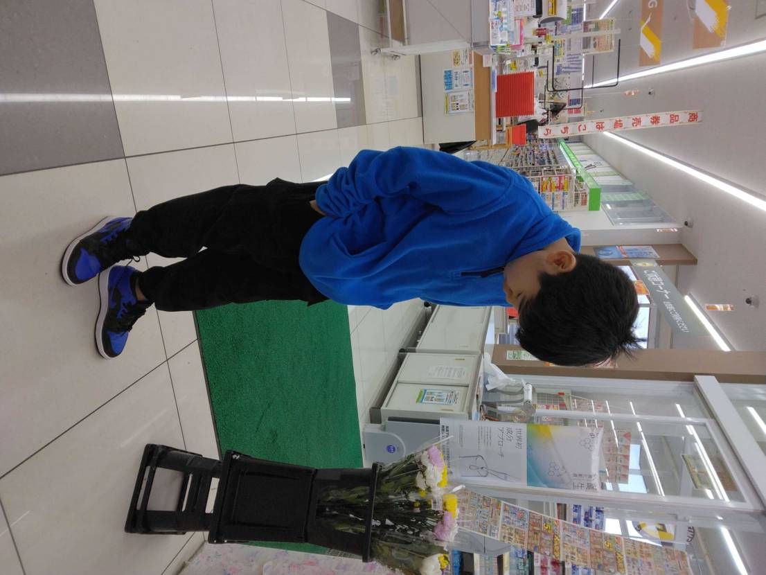 長男の影響で小４の次男がジョーダンデビュー！
初のジョーダンは父とお揃いのハイ