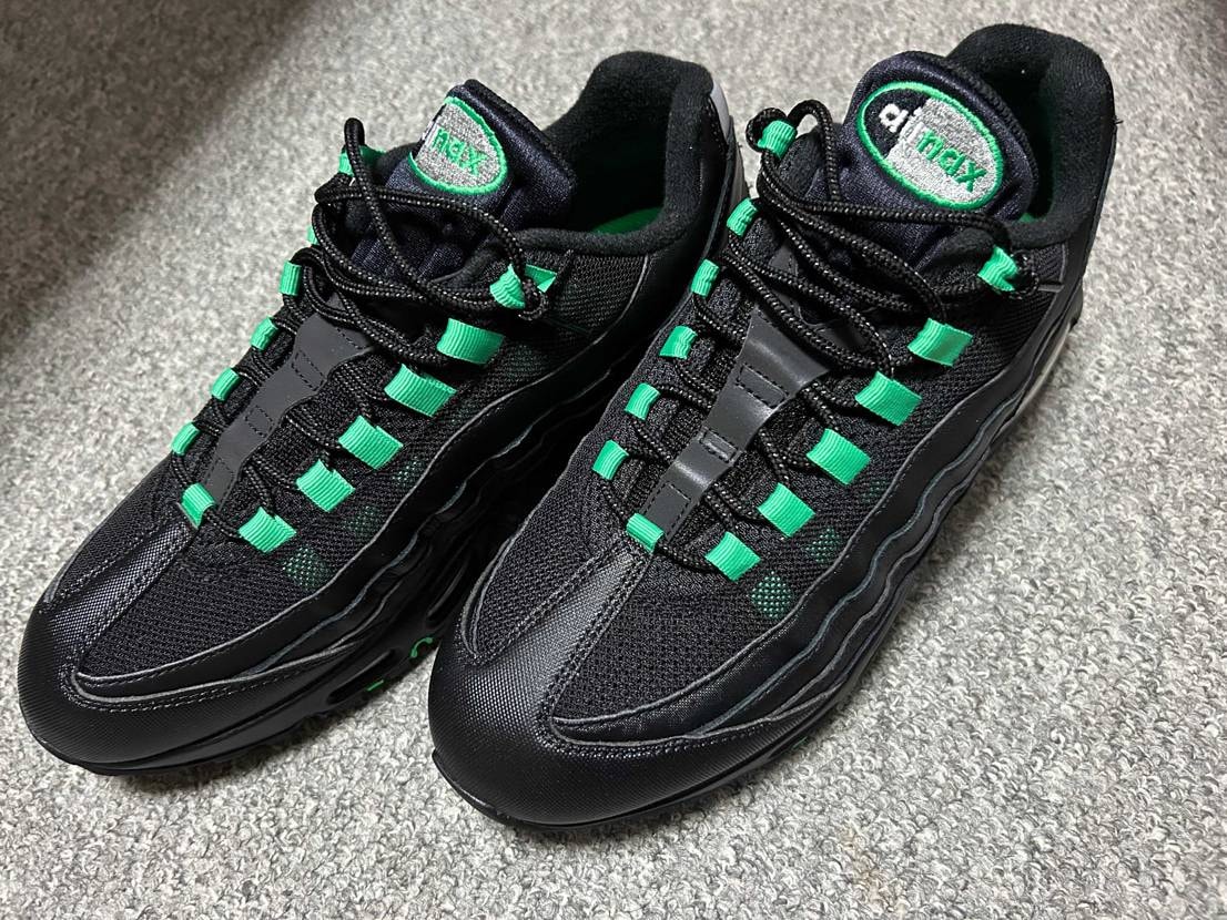 岡崎アウトレットのABC-MART SPORTSで
29cmコーナーに置いてあ