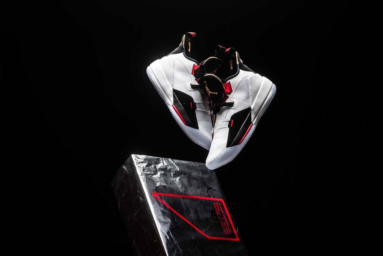 AIR JORDAN 33