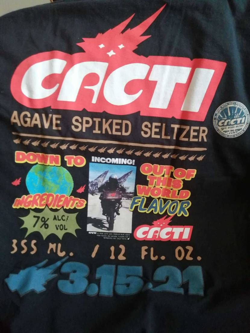 スニーカーでは無くてすいません。カクタイが割と早く届いたww