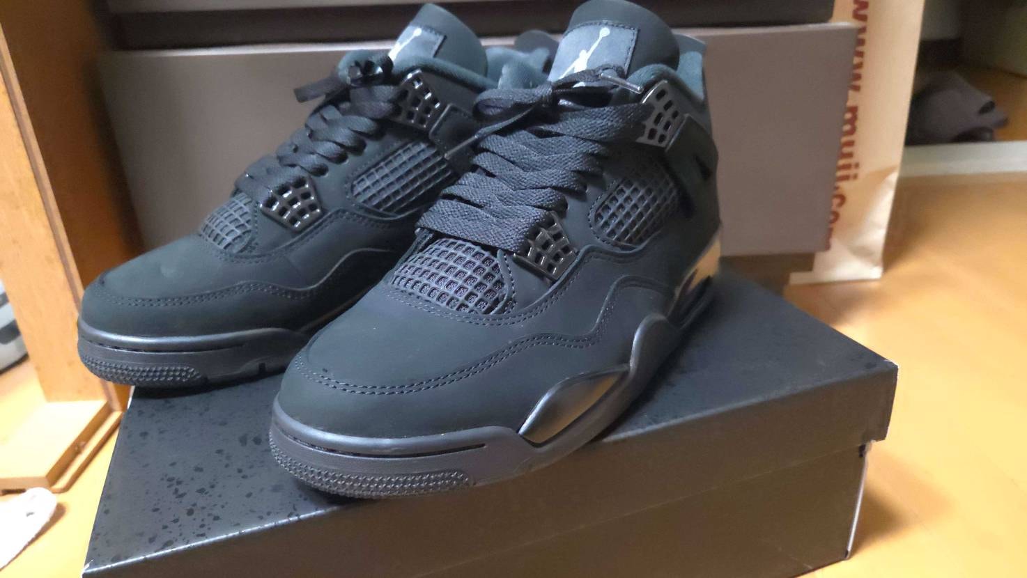 2/22、名古屋パルコ店にて友達から誕プレのお返しでブラックキャット買ってもらっ