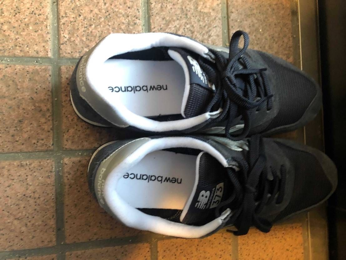 ニューバランス373