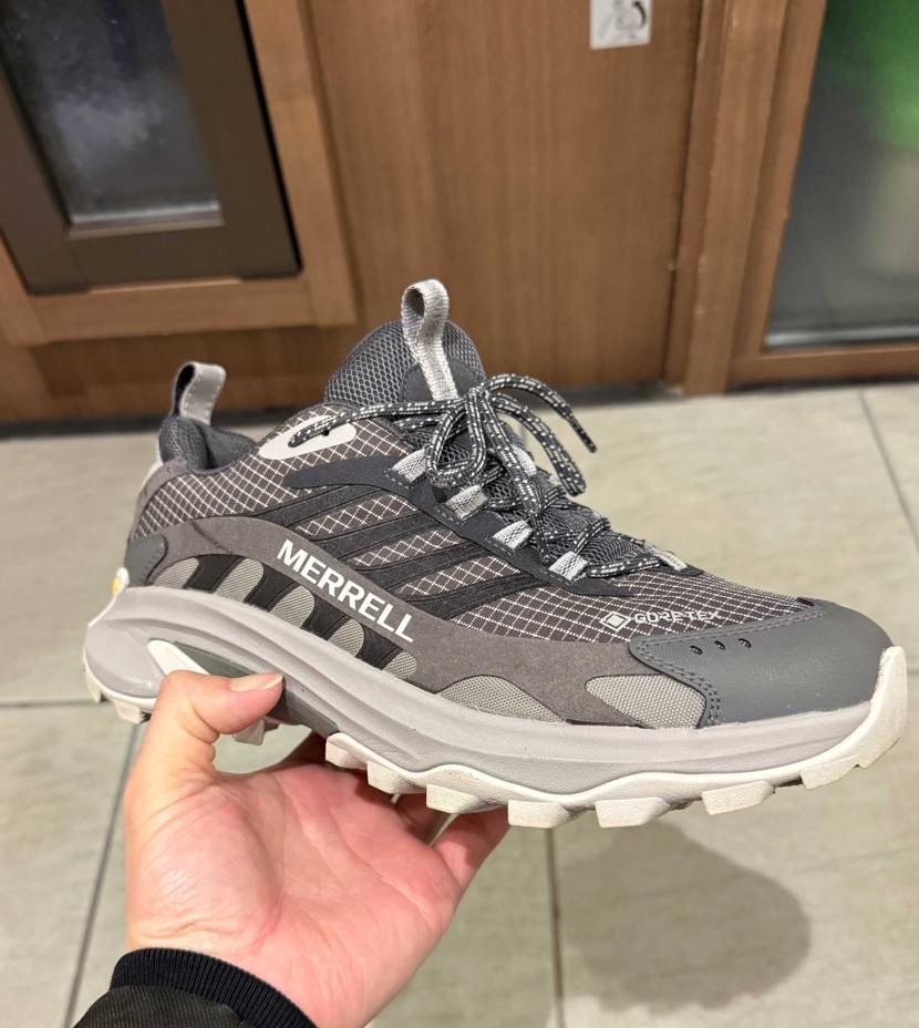 僕のメレルも🐳

最近ずっと☔️か☃️なんで、毎日履いてる😅