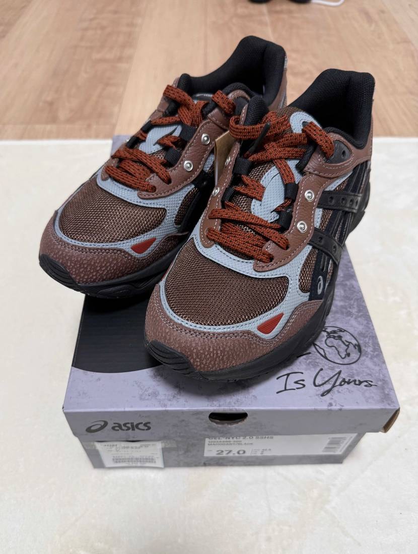 2026年
アシックス２足買いでスタート🙄
ビームスでタイミングよく買えまし