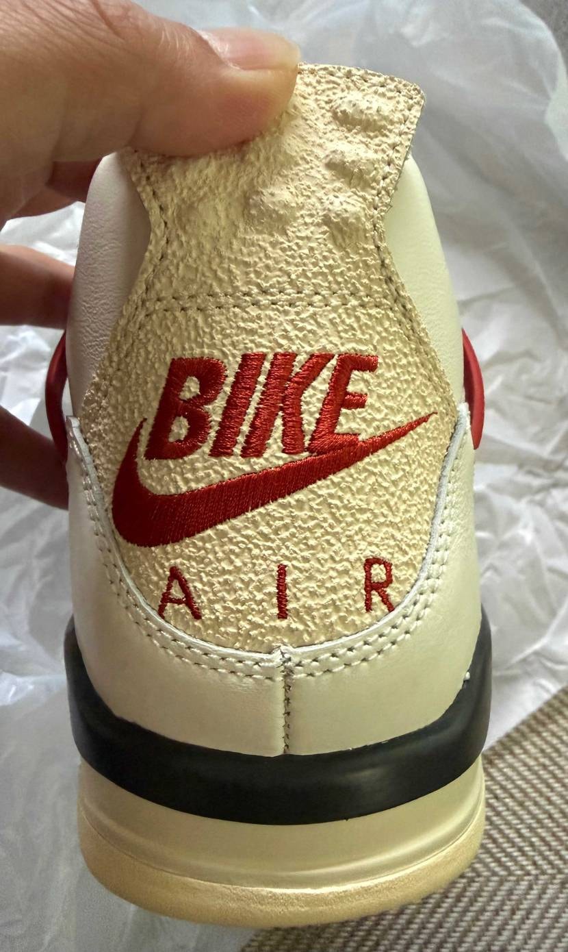 ヒールロゴ刺繍なのが良いね👍
あと、ペロンってめくったとこの🚲も良いね🫶