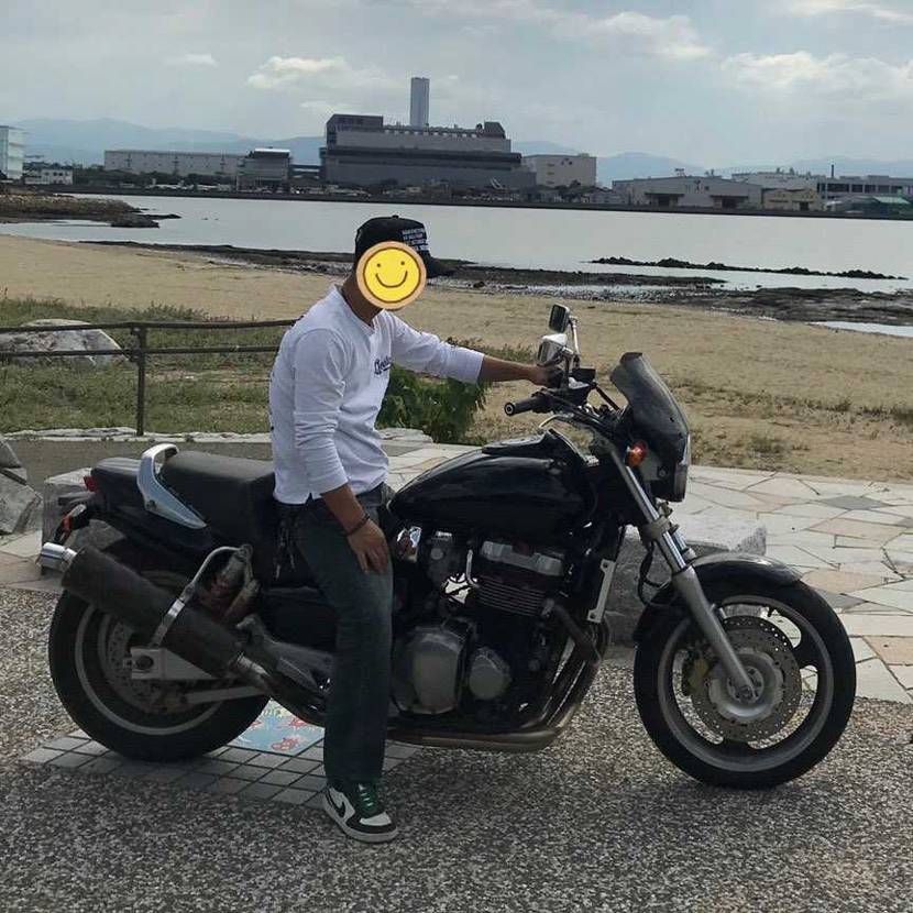 無性に走りたくなったので雨の合間を縫って朝駆けしてました👍
スニーカーでX-