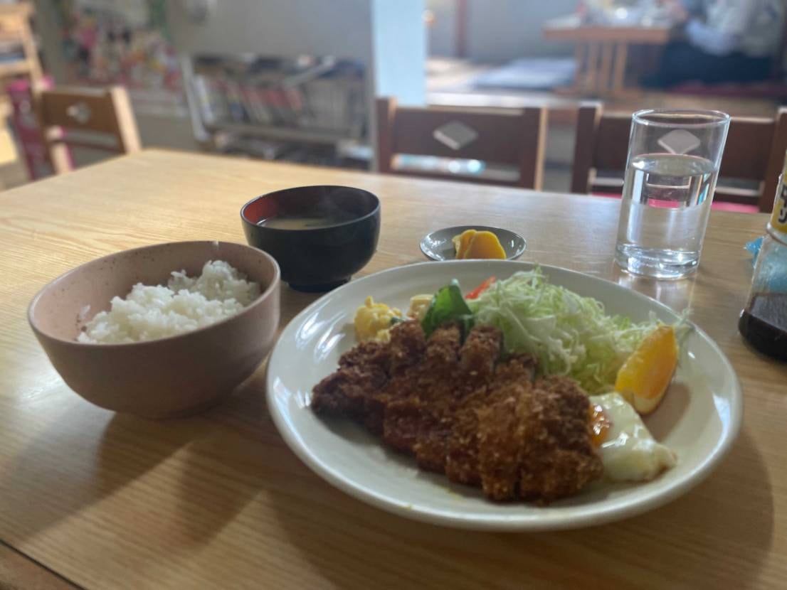 本日は秋晴れにriot🦙

お昼ごはんは、初めて伺った「