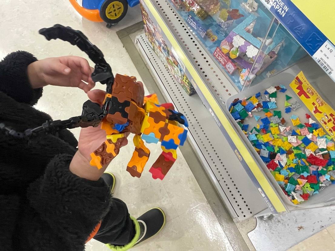 今日は息子と3人でお出かけ🦙

いつもどおり、長男が🪙ゲ