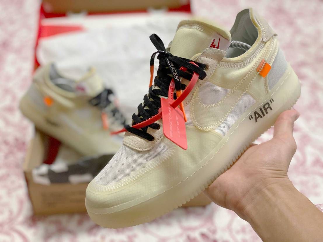 念願のoff-white AF1の1stカラーです☺️

1stに関しては新
