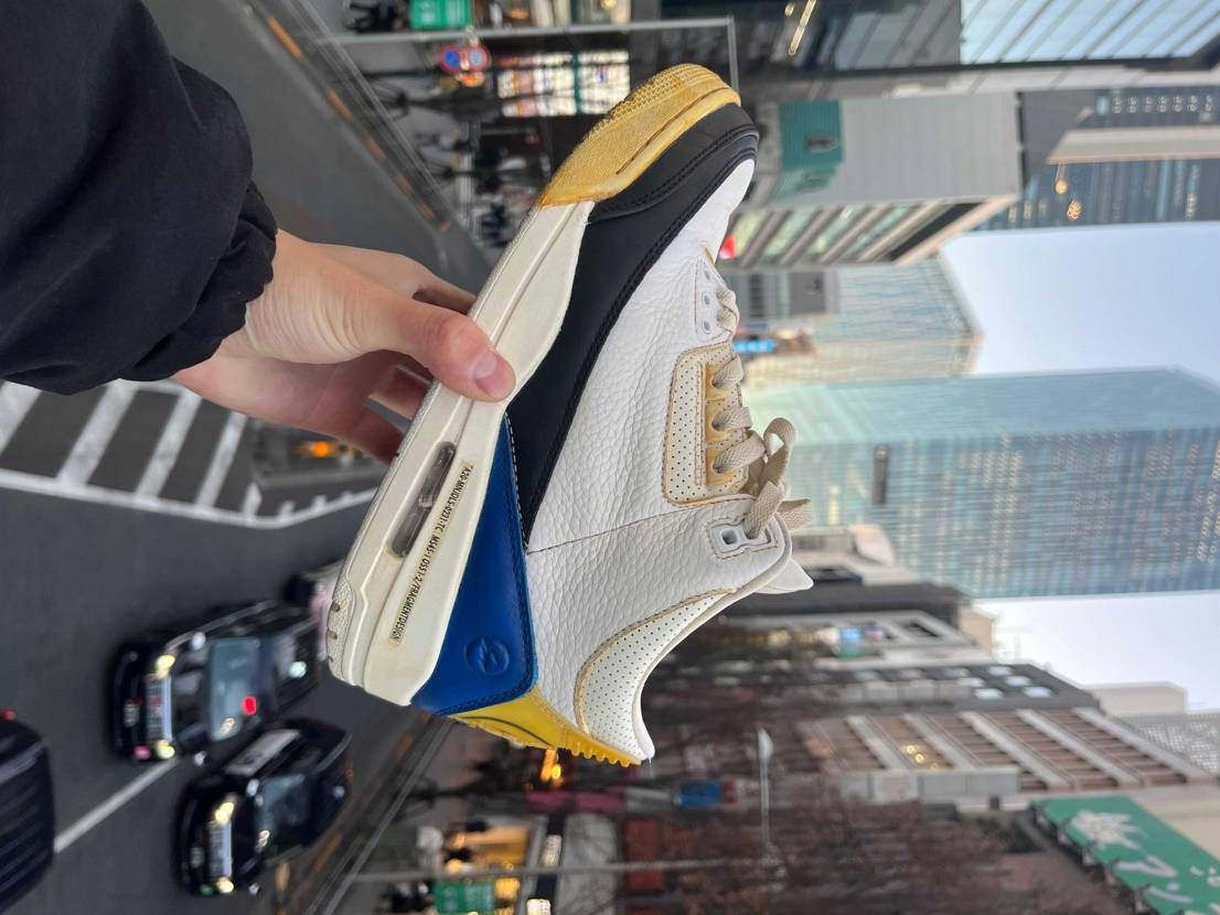 AIR JORDAN3 × FRAGMENT DESIGN
ネオヴィンテー