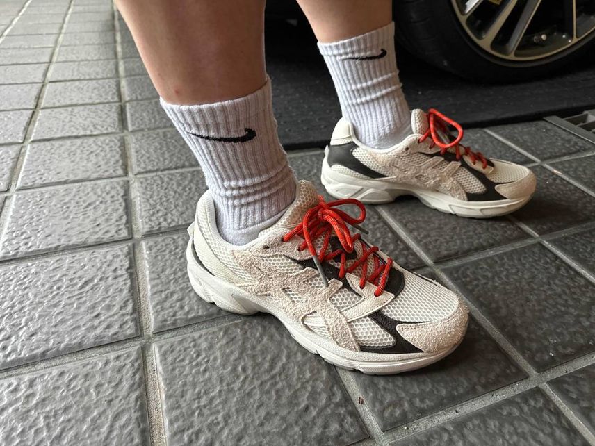 本日はHAL STUDIOS × Asicsでお出掛け。
やっぱり赤ヒモが良い