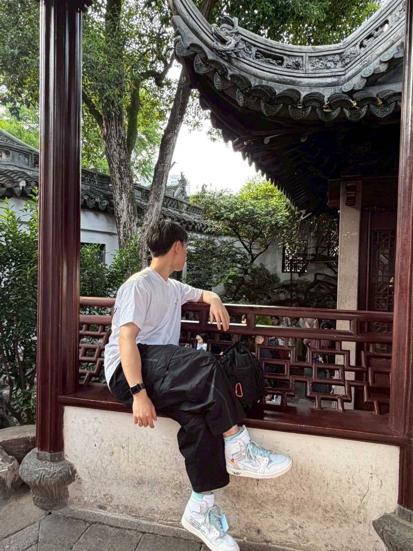 Alaskaを履いて中国旅行。
初AJ1で履き心地が心配だったけど、一日中歩き