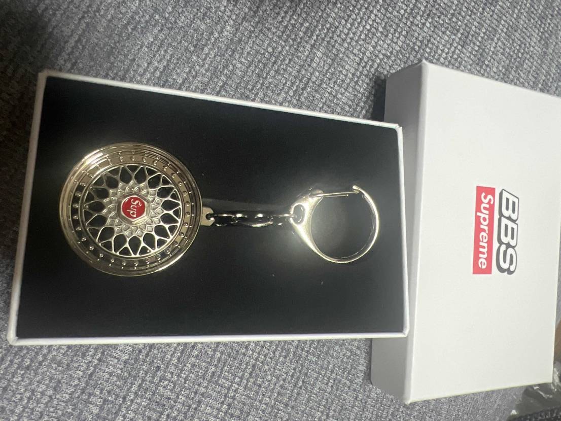 supreme BBS

めちゃくちゃカッコいいキーチェーン✨