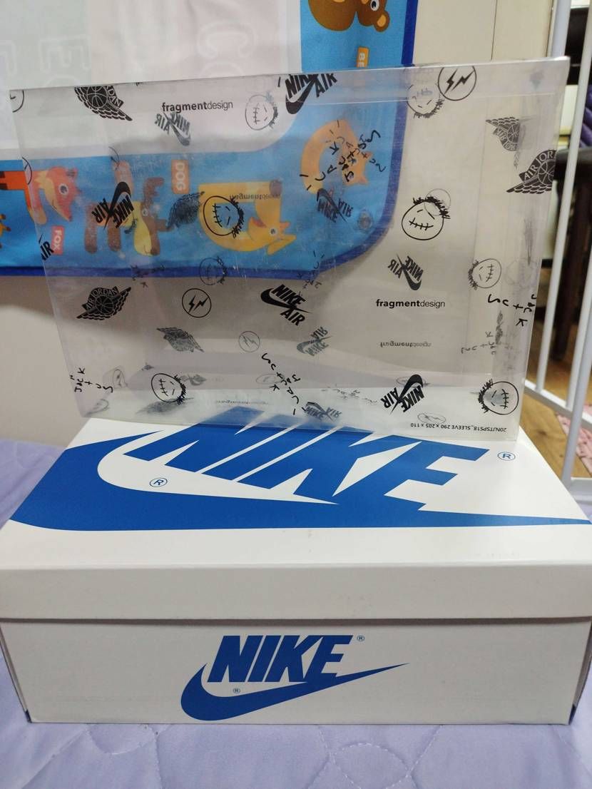 トラヴィス　スコット23.5cm
新品です