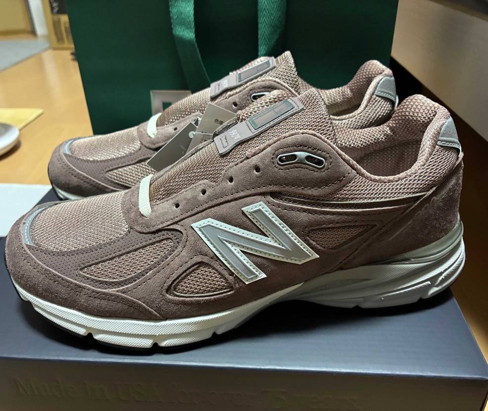 992完売だったので、990V4購入。