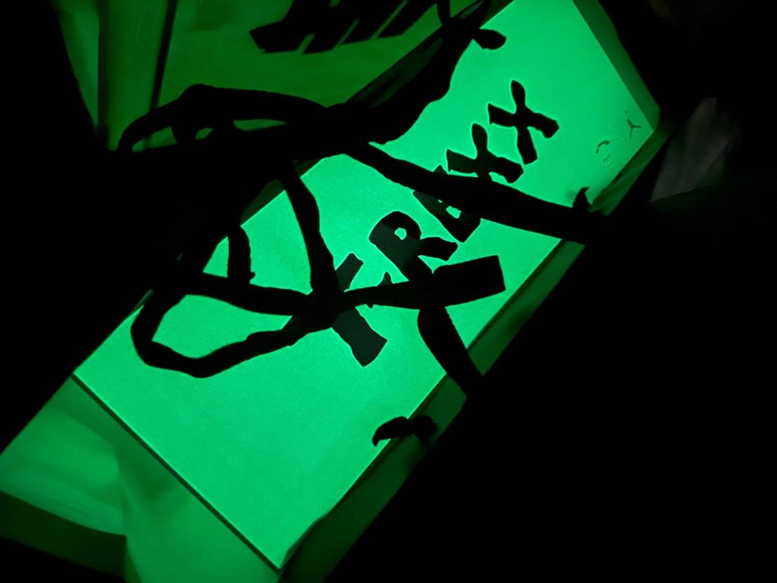 まさかの箱も蓄光仕様だった😮
ちなみにT23、12：00時点ゴールデン欠け始ま