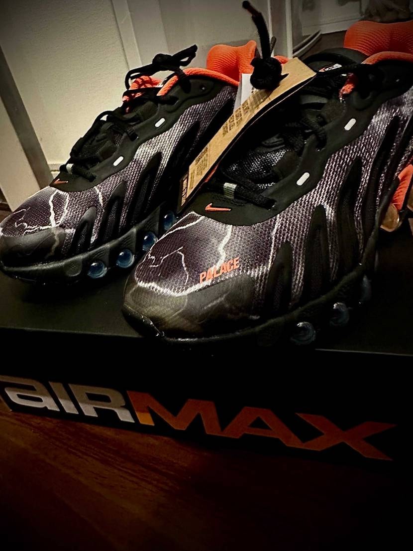 DN8シリーズはこれで3足目ですが、アッパーはインラインのカッチカチな硬いモノよ