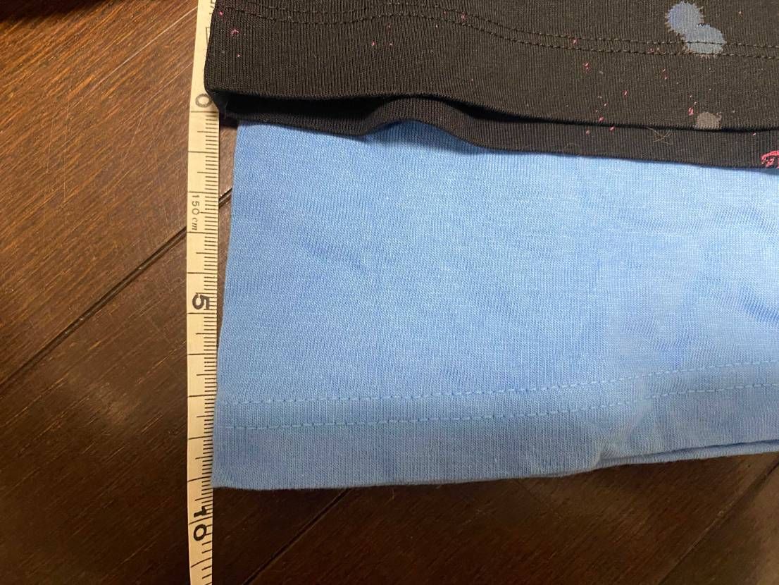 サイズ感
青→supremeのXL
黒→futuraウィ