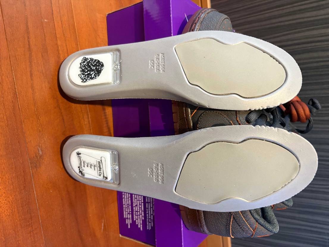 初sb dunk!

色が好みで安かったので購入。
