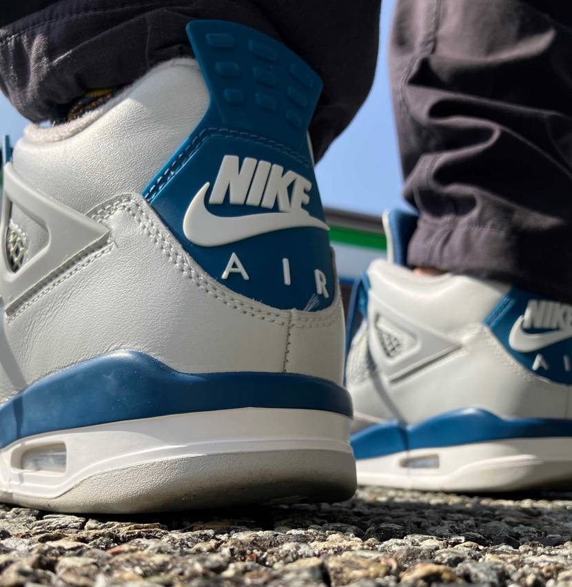 ウニフラT⚡️届きました🖐️

今日は久しぶりのAJ4

明日は何履こう