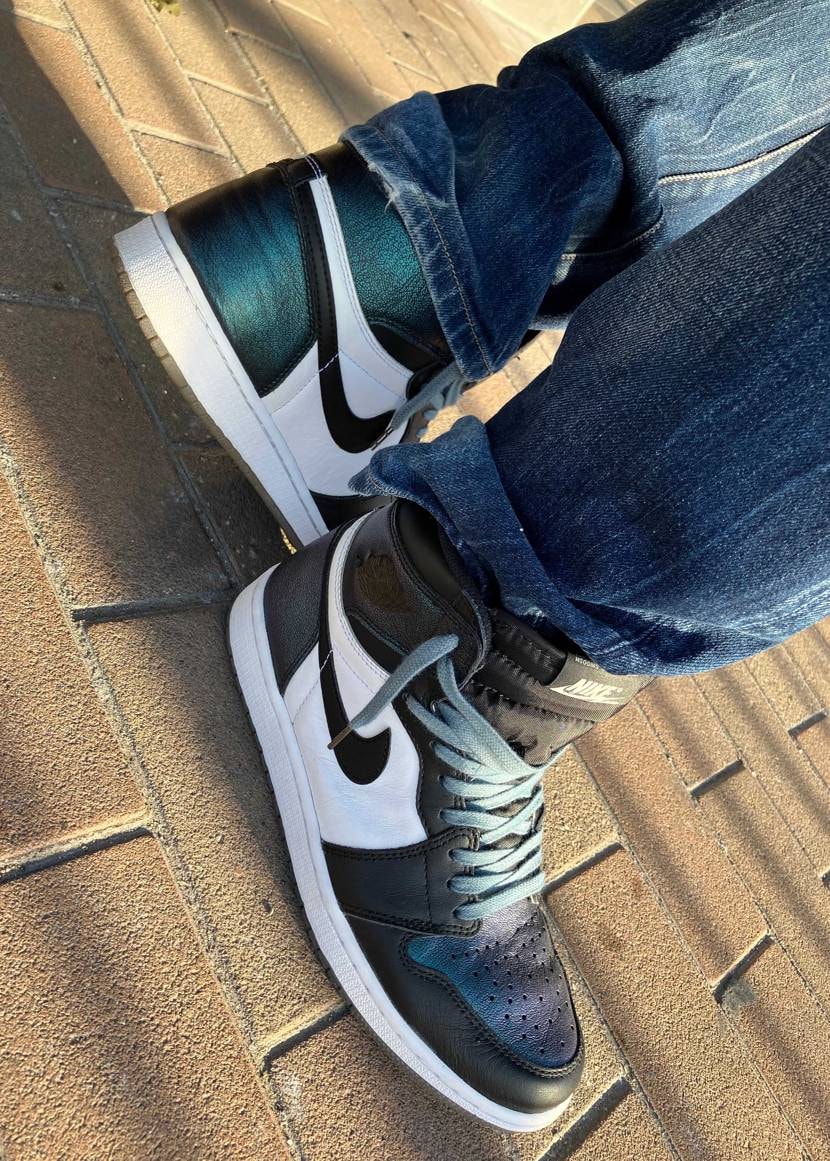 今日の靴👟
カメレオン👆

今日のおやつ🤤
あげパン✌️

またいろ