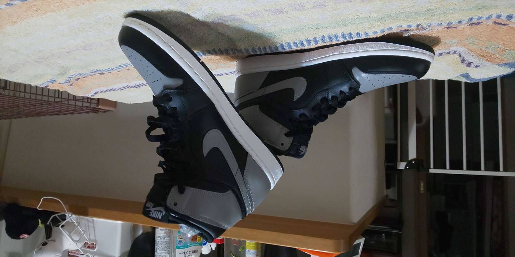 AJ1シャドウ(2013)がキター(ﾟ∀ﾟ≡ﾟ∀ﾟ)  

まさかの新品箱付き‼